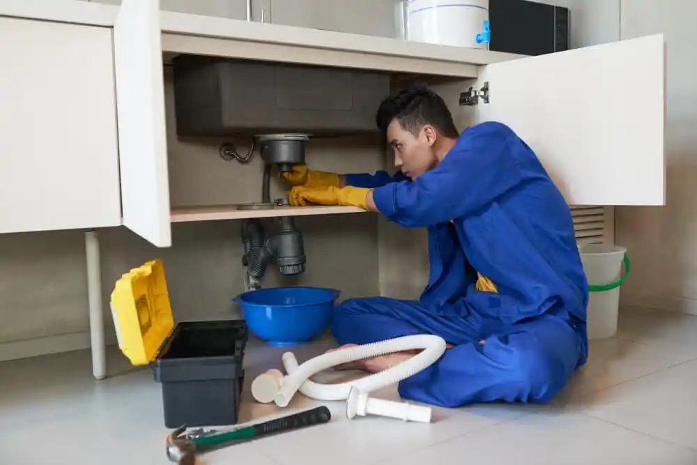 fixing pipes in home